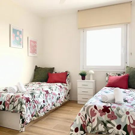 Atico Huelin Playa Apartment *
